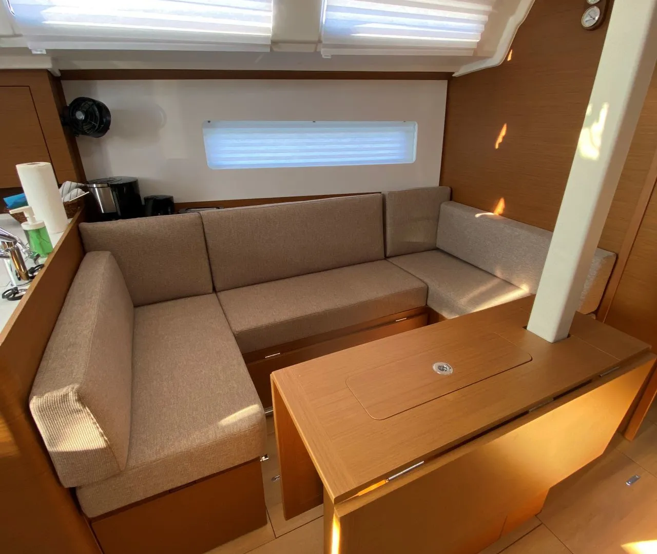 Image slide 261261