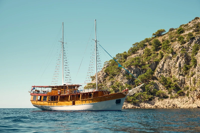Moja Maja Moja Maja boat image
