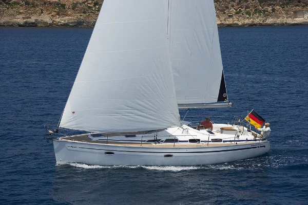 Bavaria 40 Cruiser Fenix boat image