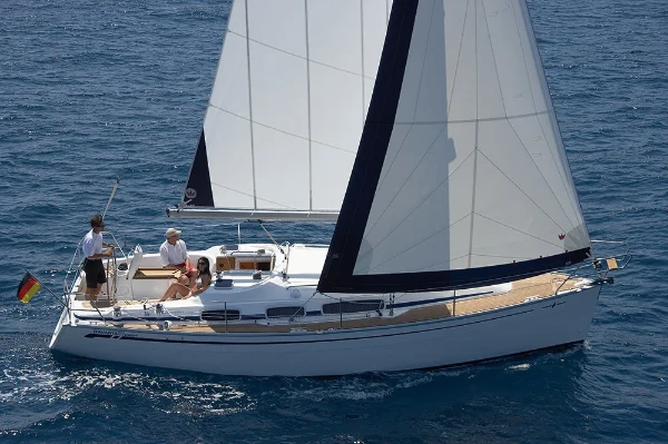 Bavaria 39 Cruiser Cadargo boat image