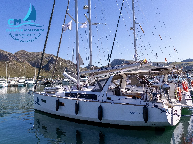 Oceanis 38 MOIN boat image