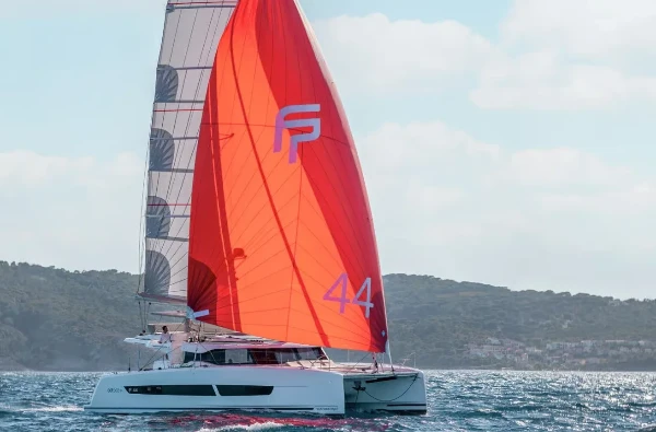 Immagine dell'imbarcazione Fountaine Pajot FP 44 Maestro DIVER DOG