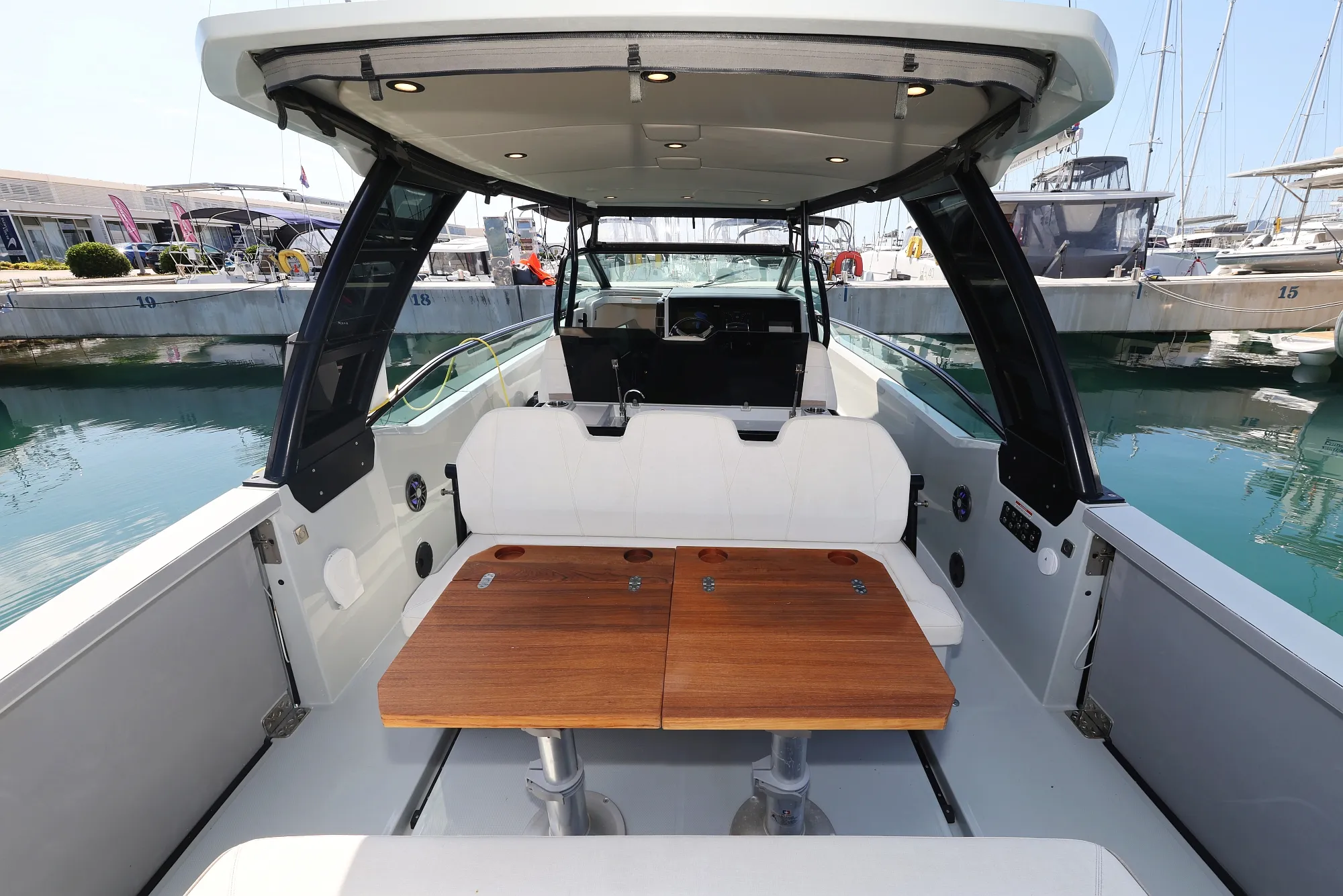 Image slide 263636