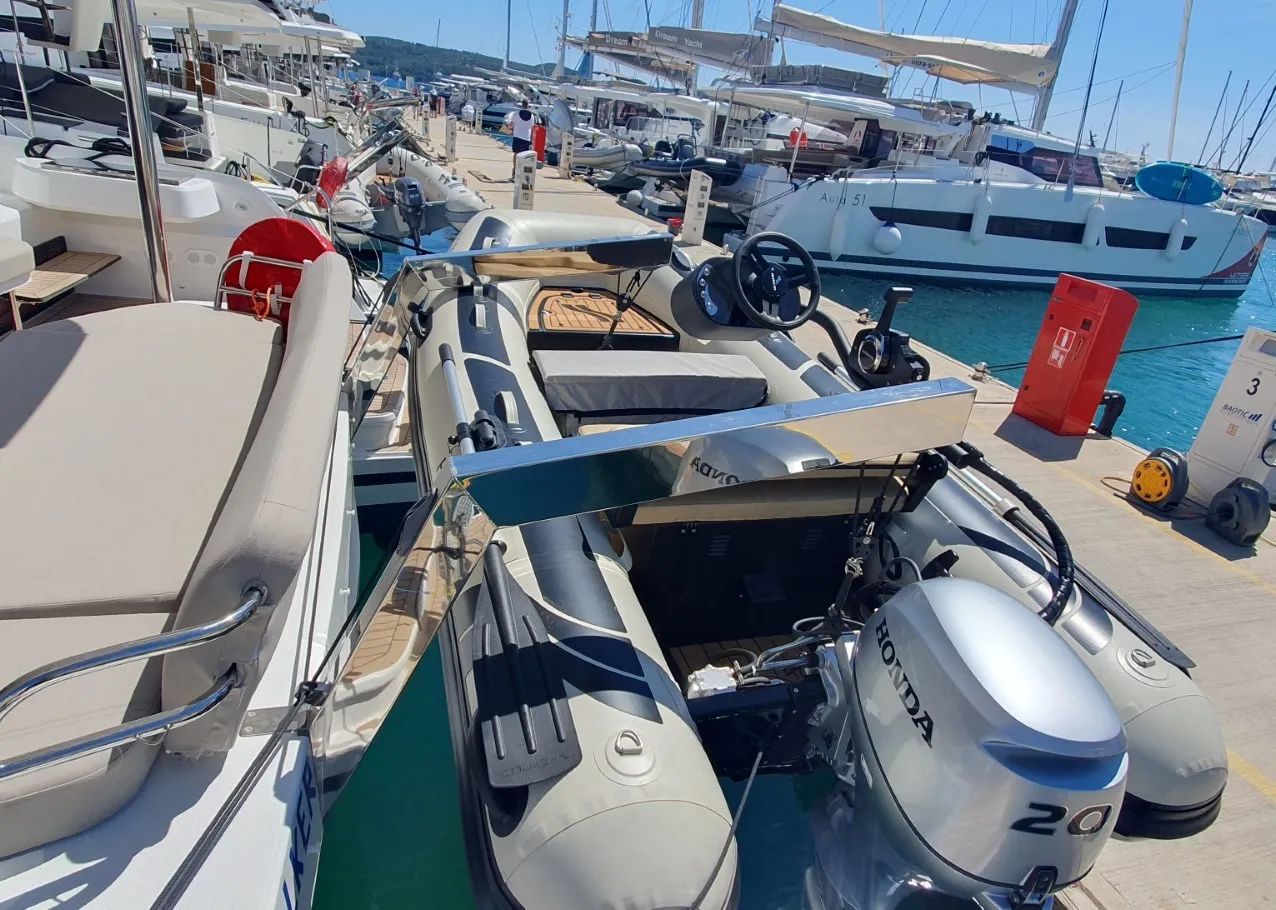 Image slide 263856