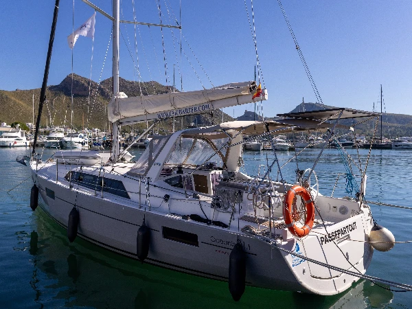 Oceanis 41.1 PASSEPARTOUT boat image