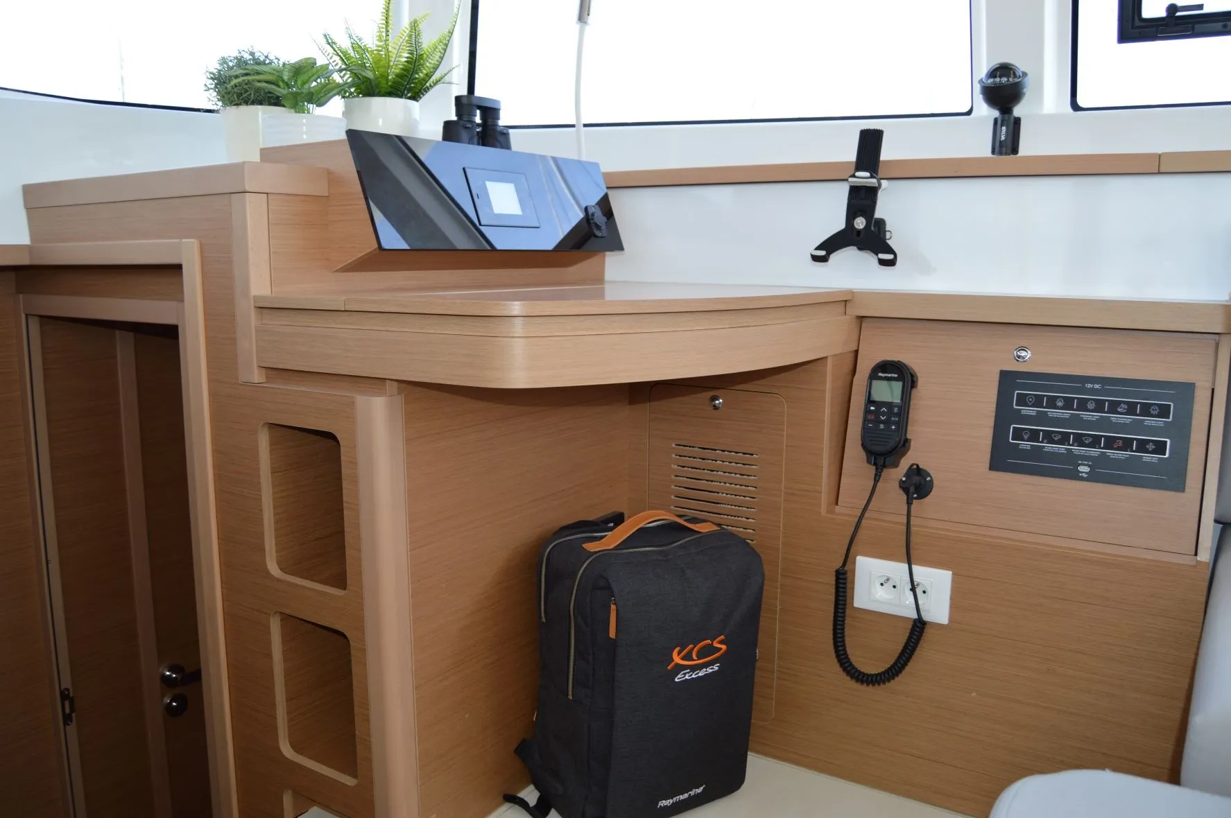 Image slide 2659