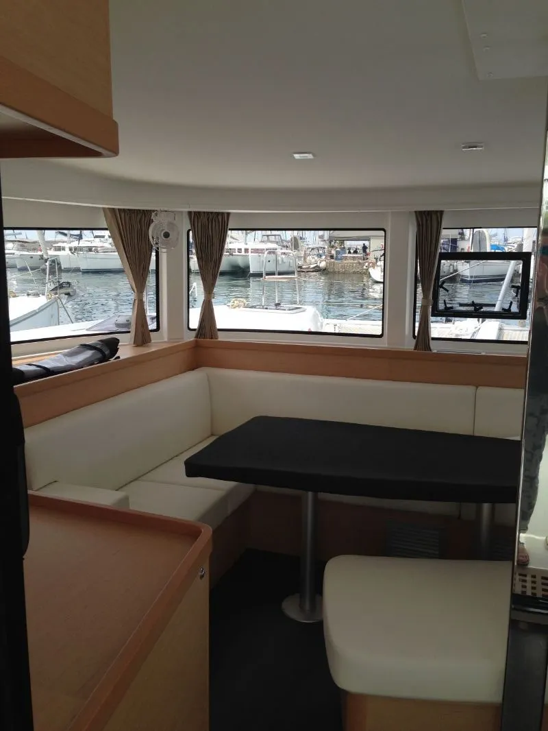 Image slide 2682