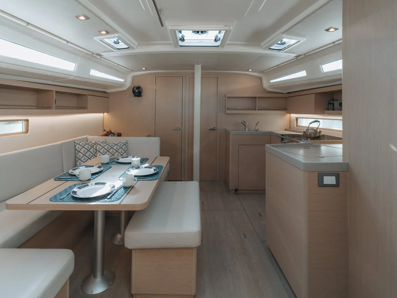 Image slide 270299