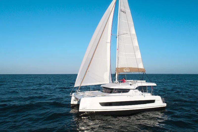 Bali Catspace Sapphire boat image