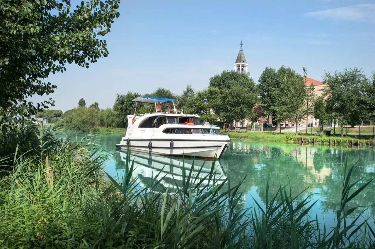 Image slide 280213
