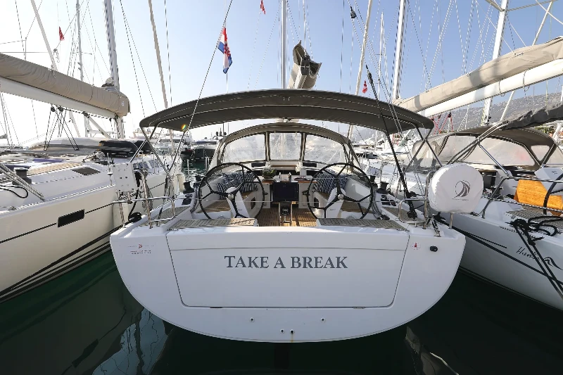 Hanse 415 take a break boat image