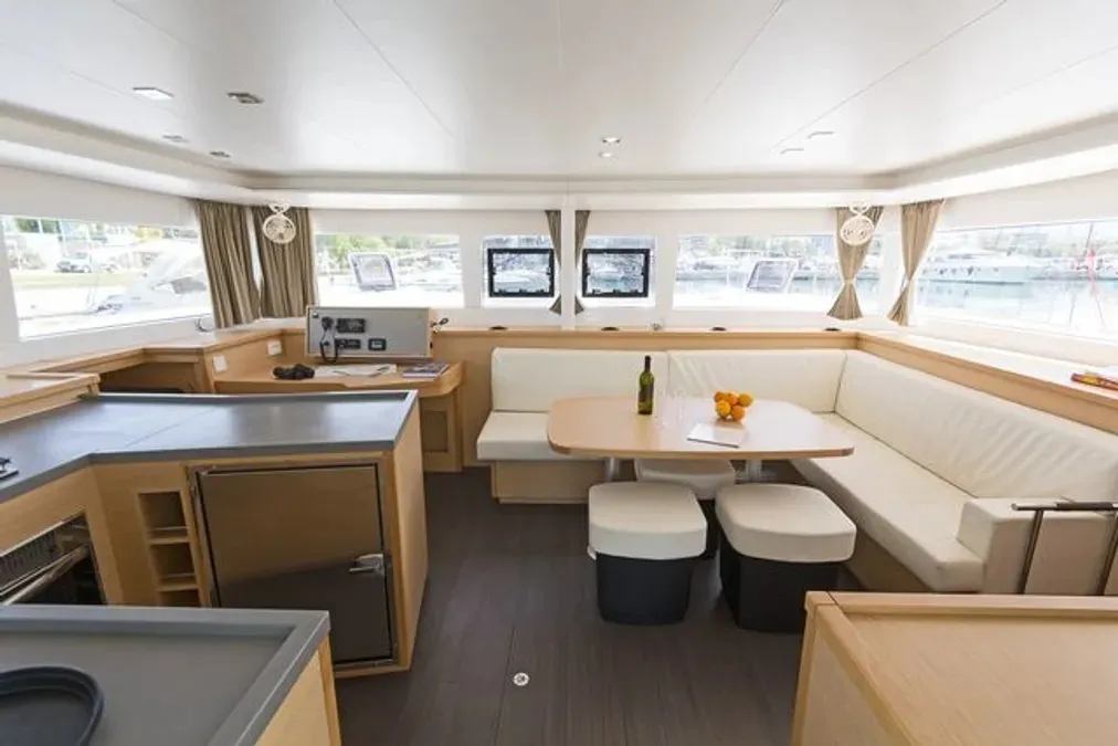 Image slide 282679