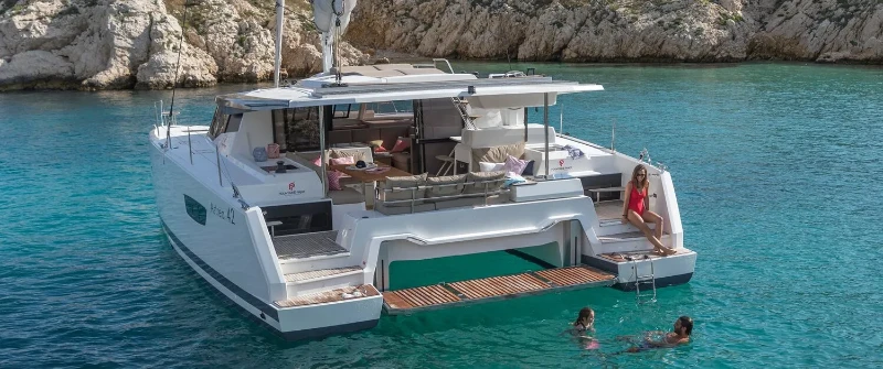 Immagine della barca Fountaine Pajot Astrea 42 Rossa