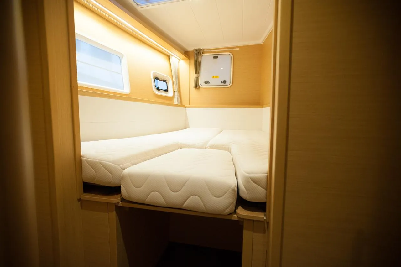 Image slide 2986