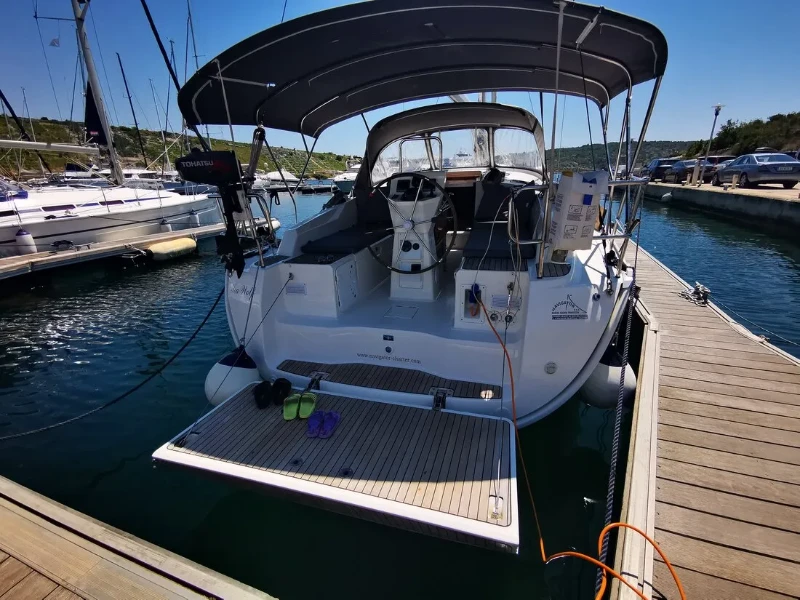 Bavaria Cruiser 36 Sea Wolf boat image