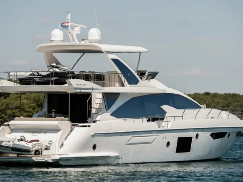 Bootsbild Azimut 72 Alyss