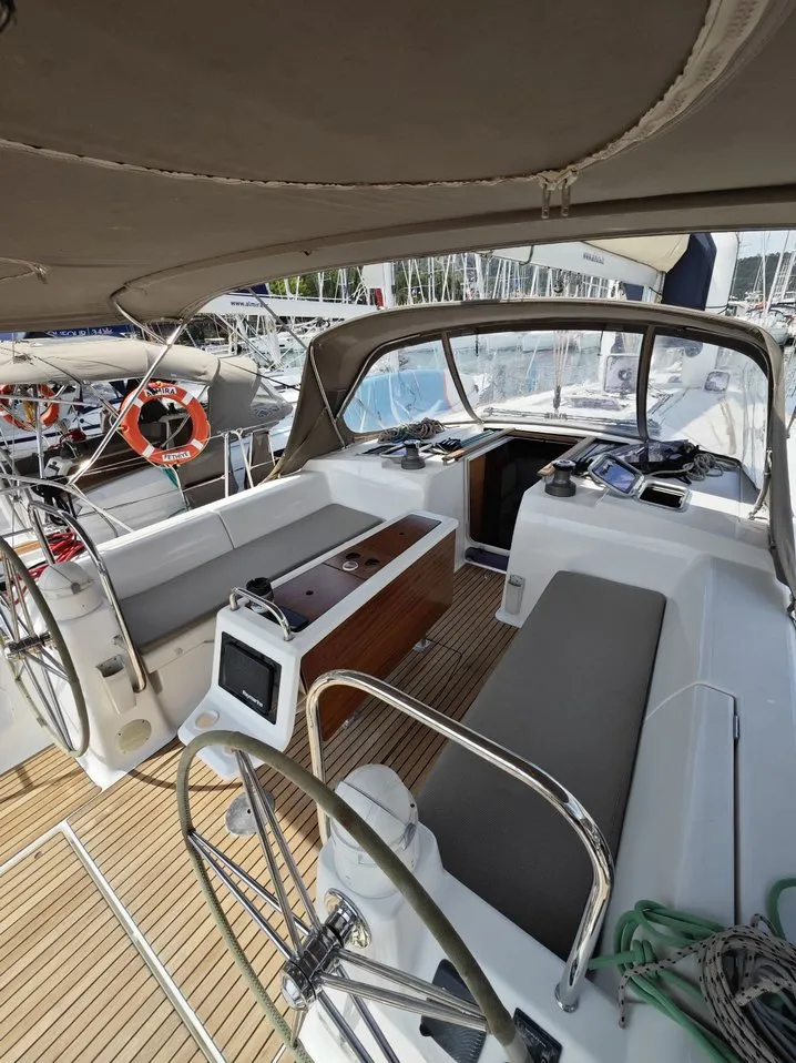 Image slide 3128