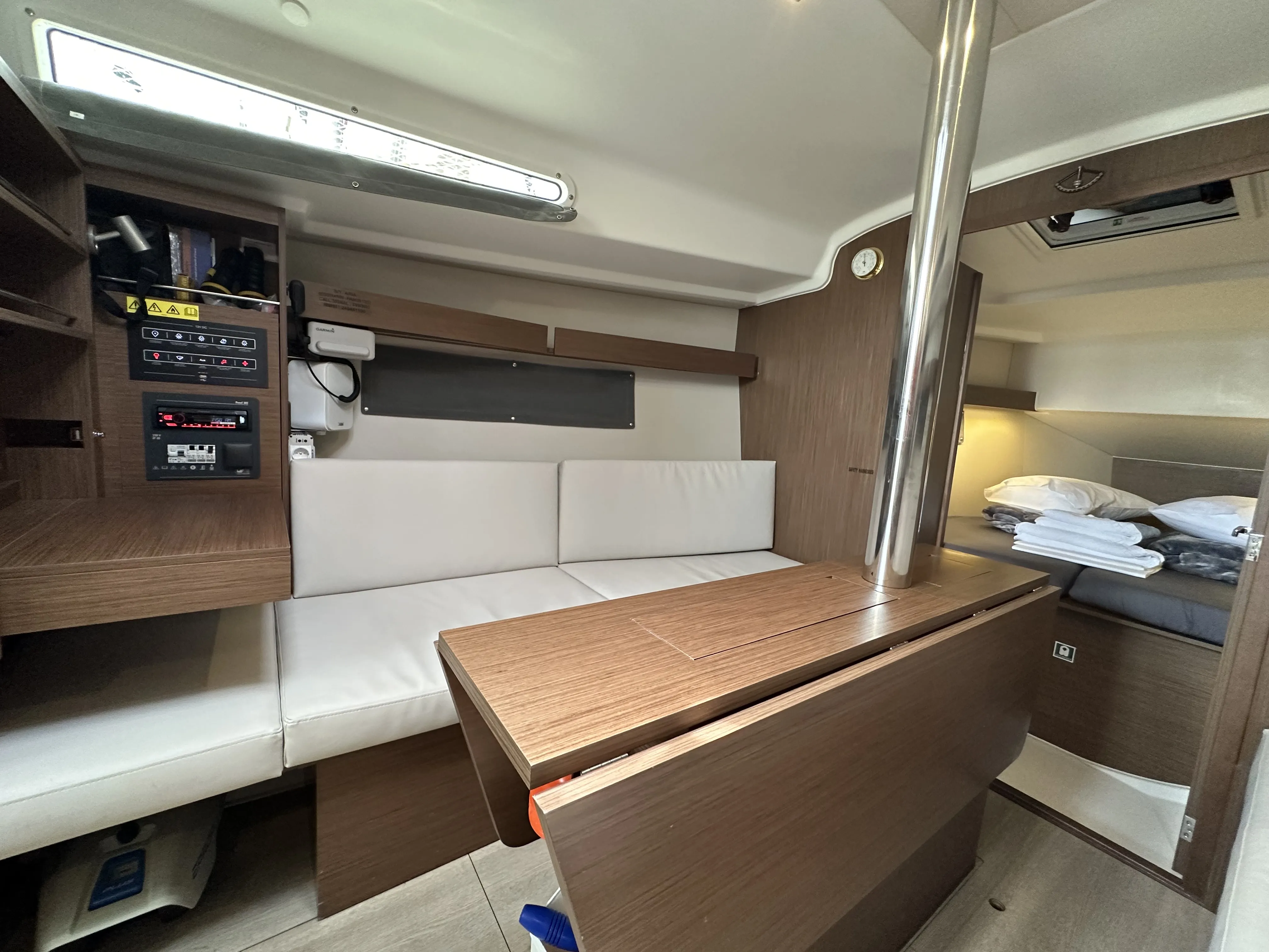 Image slide 334105