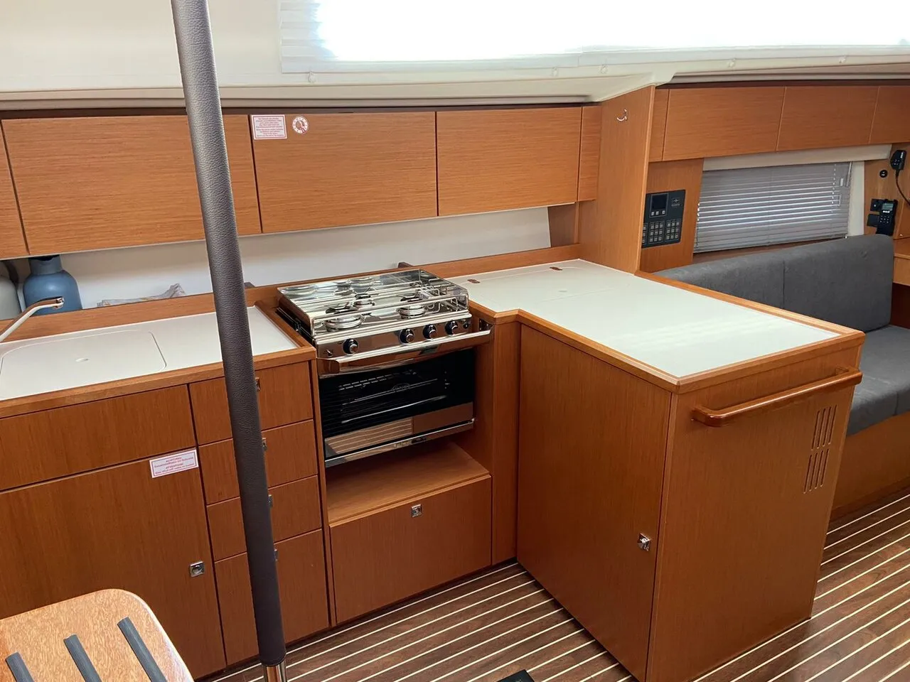 Image slide 3384