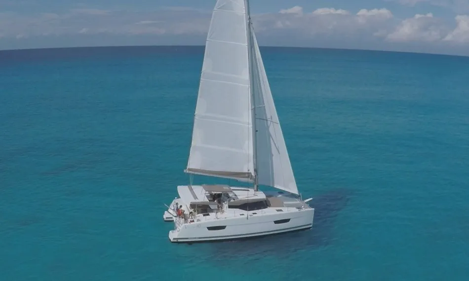 Fountaine Pajot Lucia 40 - 4 cab. AKIALOA boat image