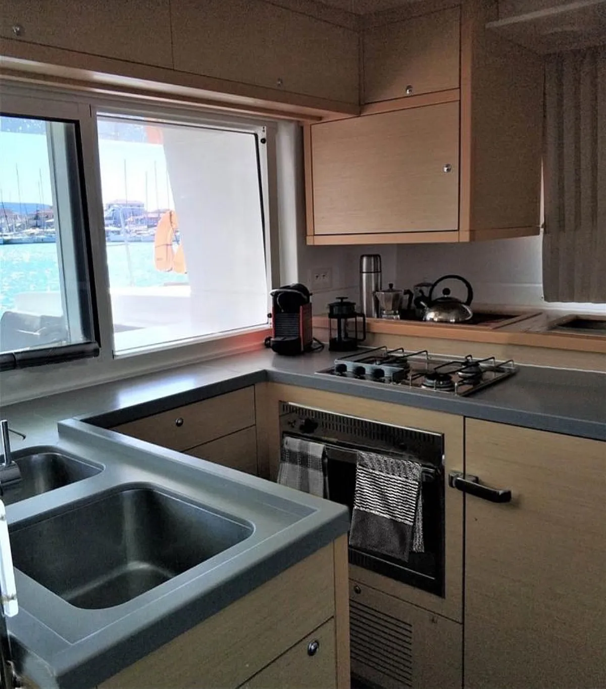 Image slide 3766