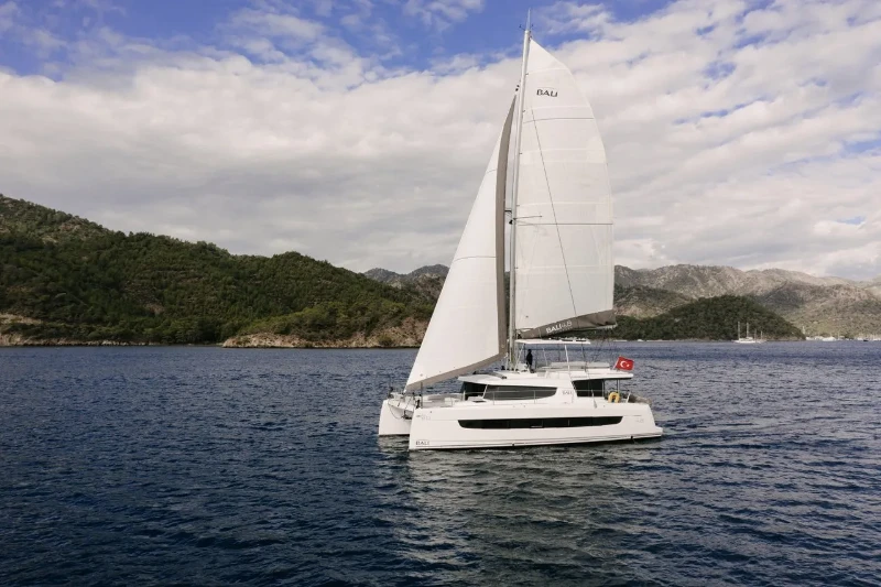 Bali 4.8 OW Resif boat image