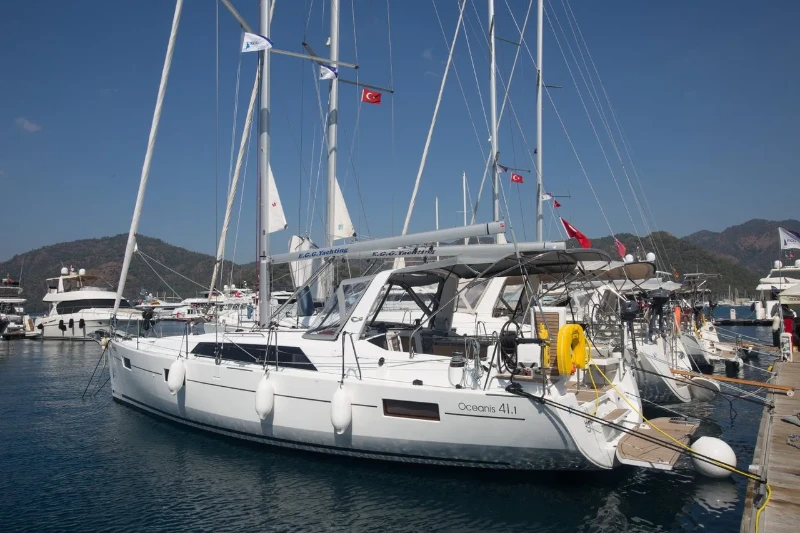 Oceanis 41.1 Friends boat image