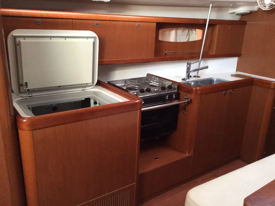 Image slide 3926