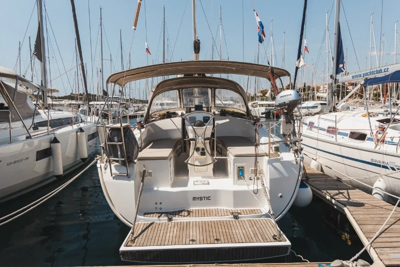 Bavaria 36 Cruiser Mystic boat image