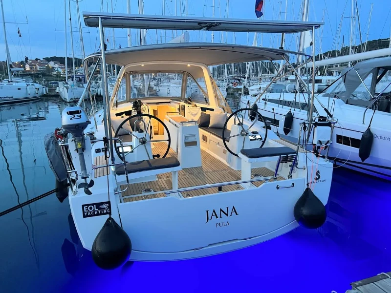 Oceanis 38.1 Jana boat image