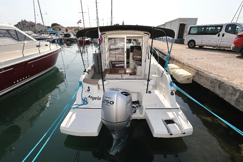 Antares 8 OB Angela boat image