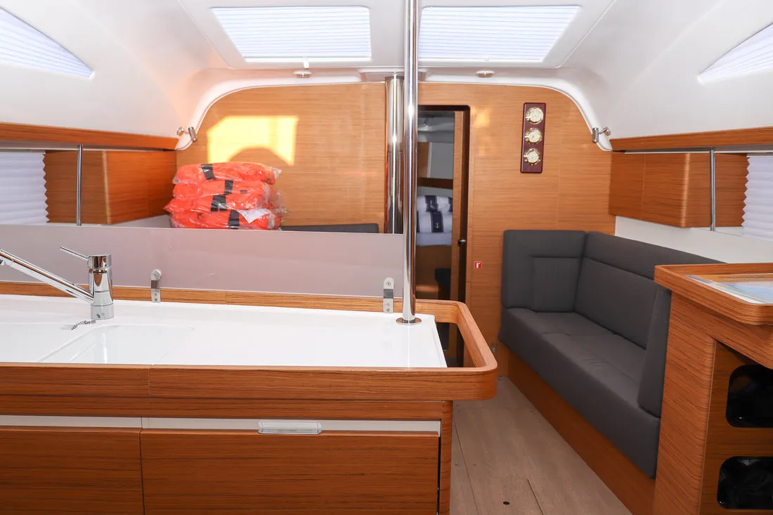 Image slide 43579