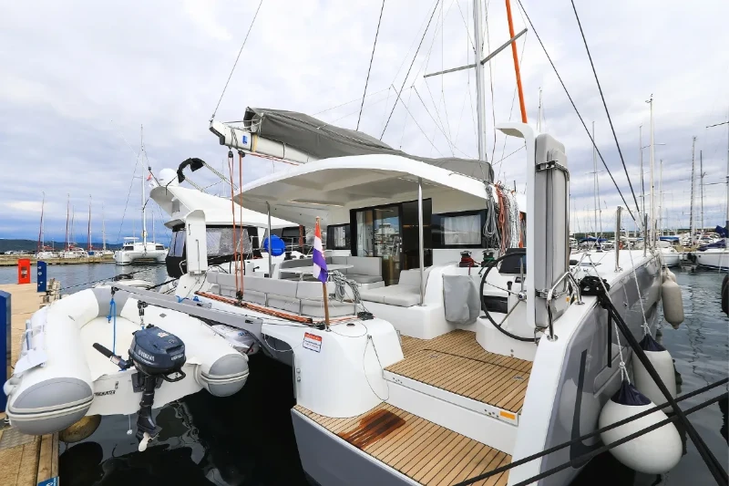 Excess 14 Windhunter boat image