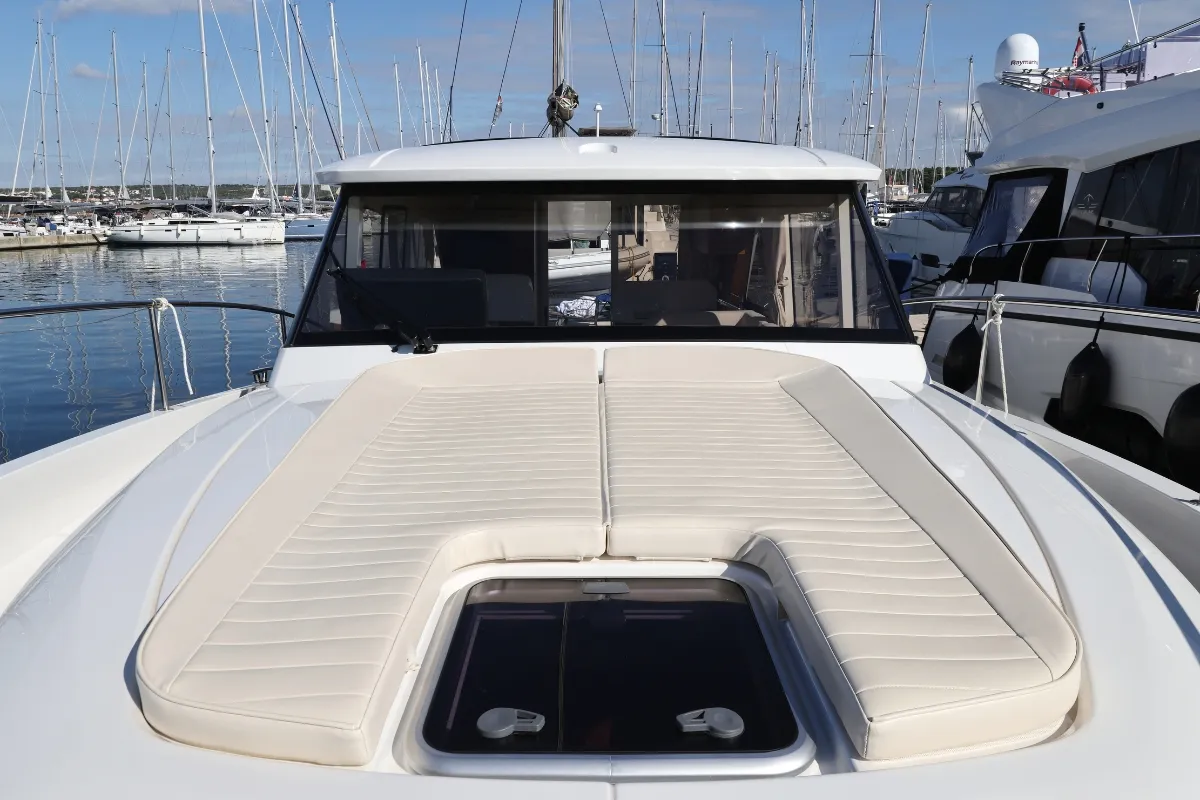 Image slide 43975