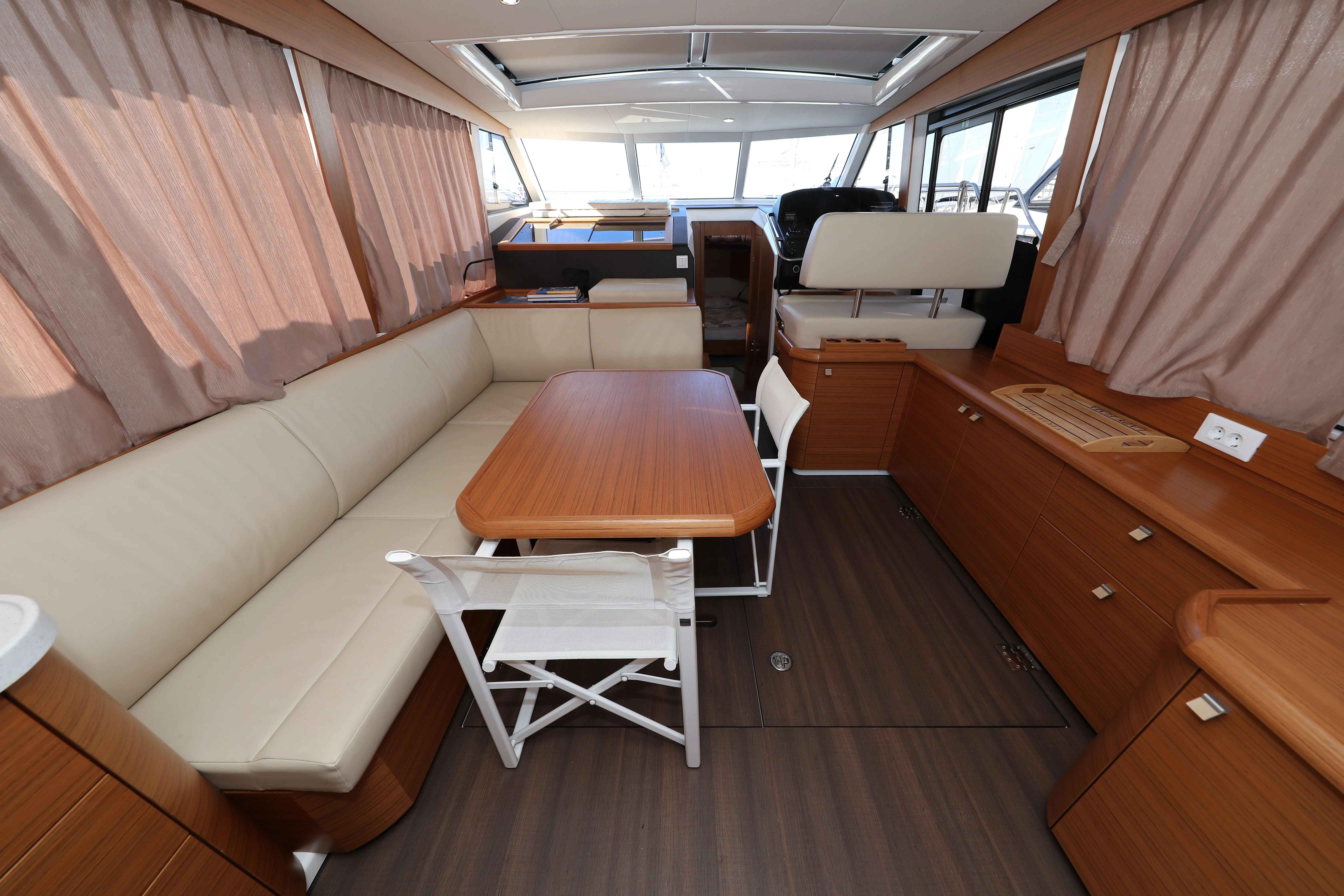 Image slide 44016