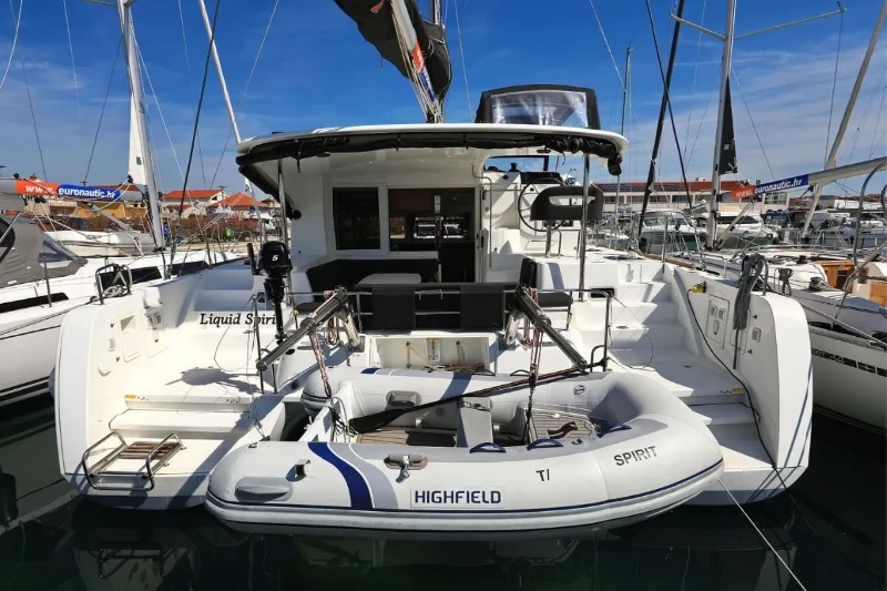 Lagoon 40 Liquid Spirit boat image