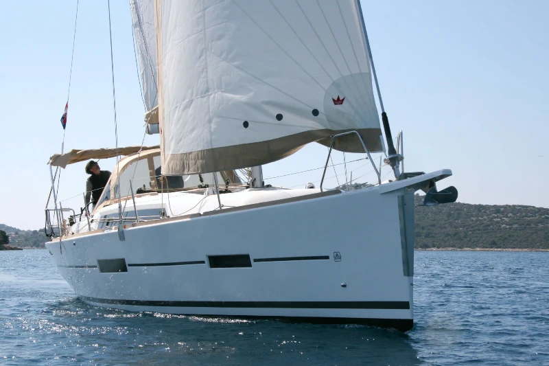 Dufour 382 GL Henry boat image