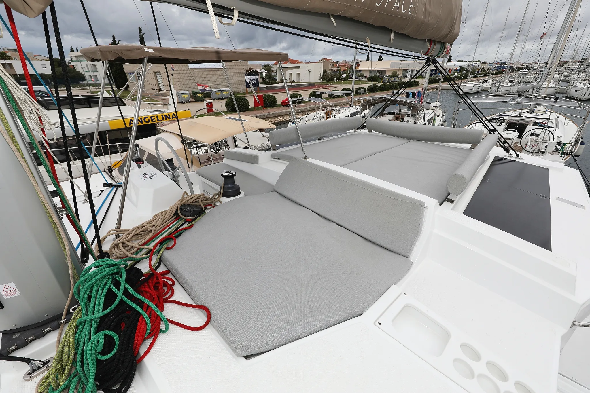 Image slide 4666