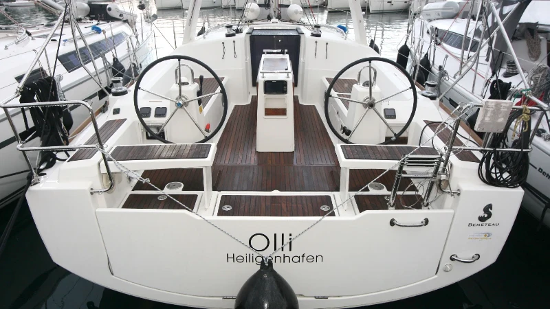 Oceanis 38 Olli boat image