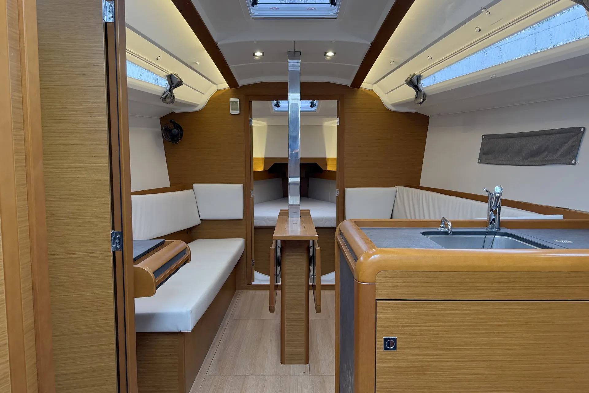 Image slide 47442