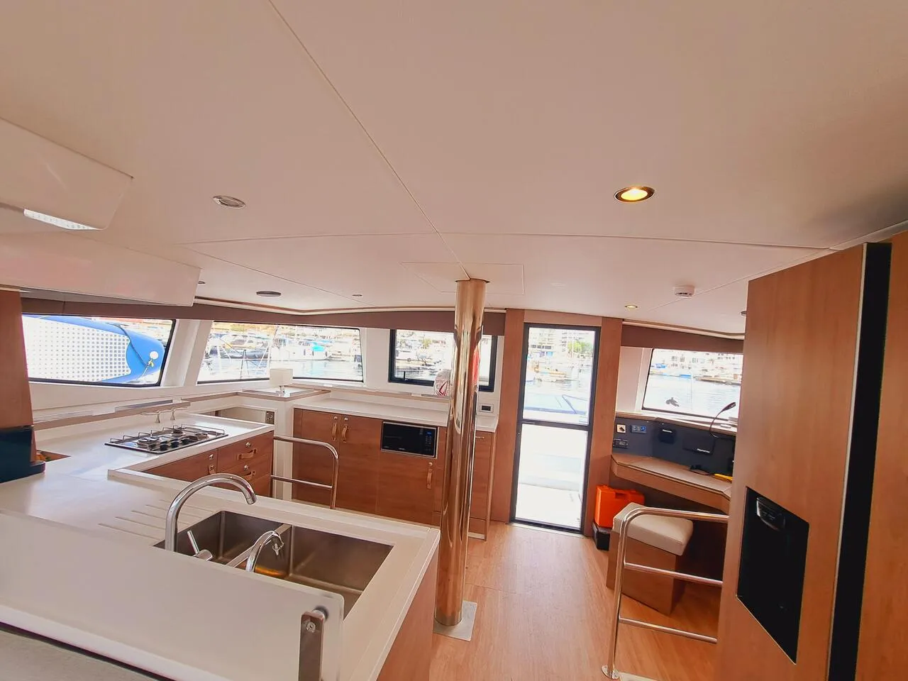 Image slide 47979