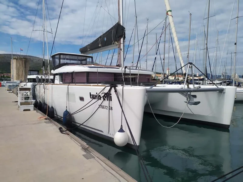 Lagoon 450 S Twin elli boat image