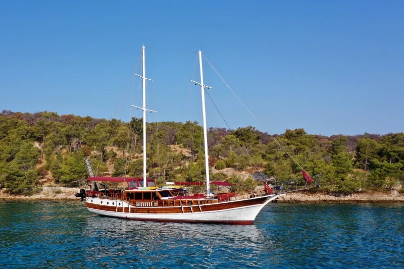 Tango Tango boat image