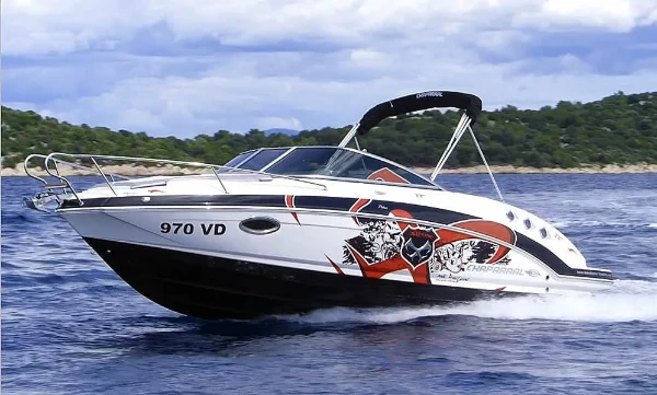 Chaparral 225 SSi Cuddy Triple X boat image