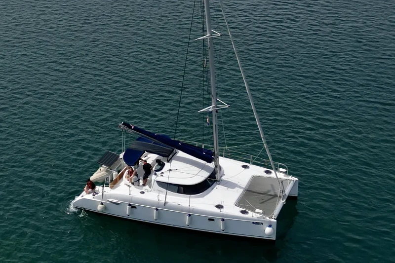 Lavezzi 40 La Prima boat image