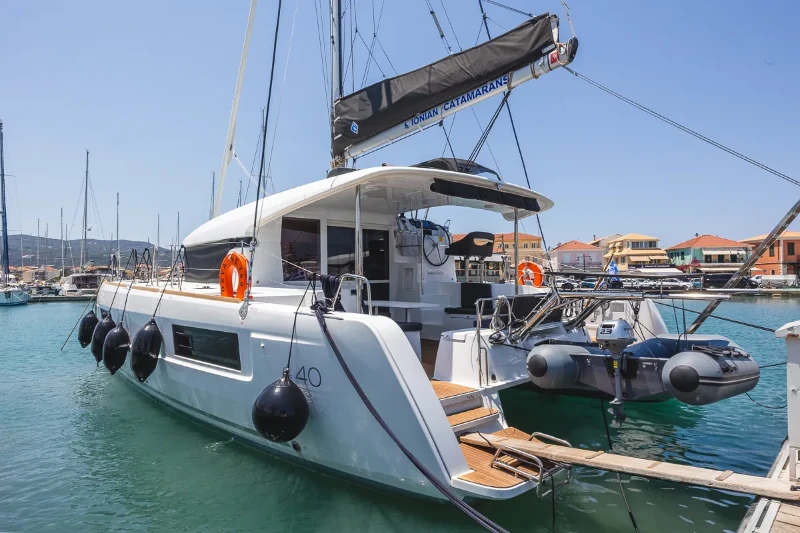 Lagoon 40 Deva boat image