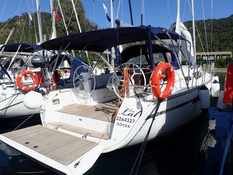 Bavaria Cruiser 41 Lal boat image