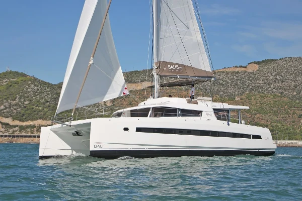 Bali 5.4 Libra boat image