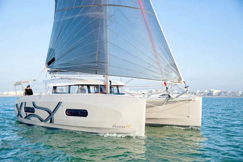 Excess 11 Geva Mare X boat image