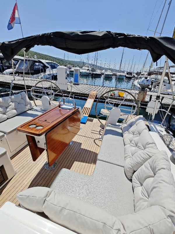 Bavaria C42 Gala boat image